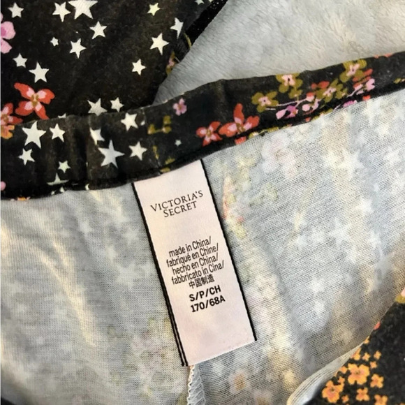 Victoria’s Secret Floral & Lace 2 Piece Pajama Set - Picture 2 of 4